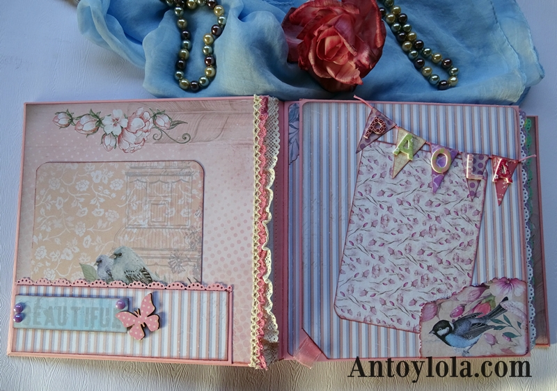 álbum con lomo cosido en tonos rosa y crema