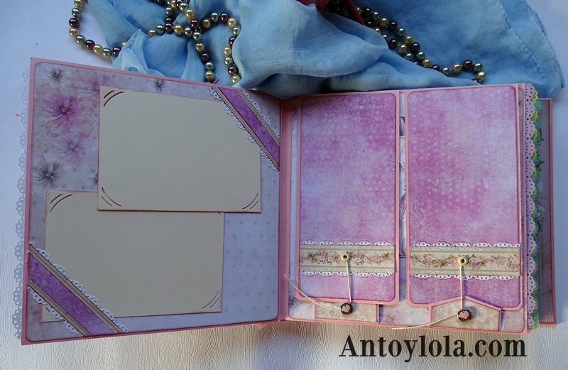 álbum con lomo cosido en tonos rosa y crema